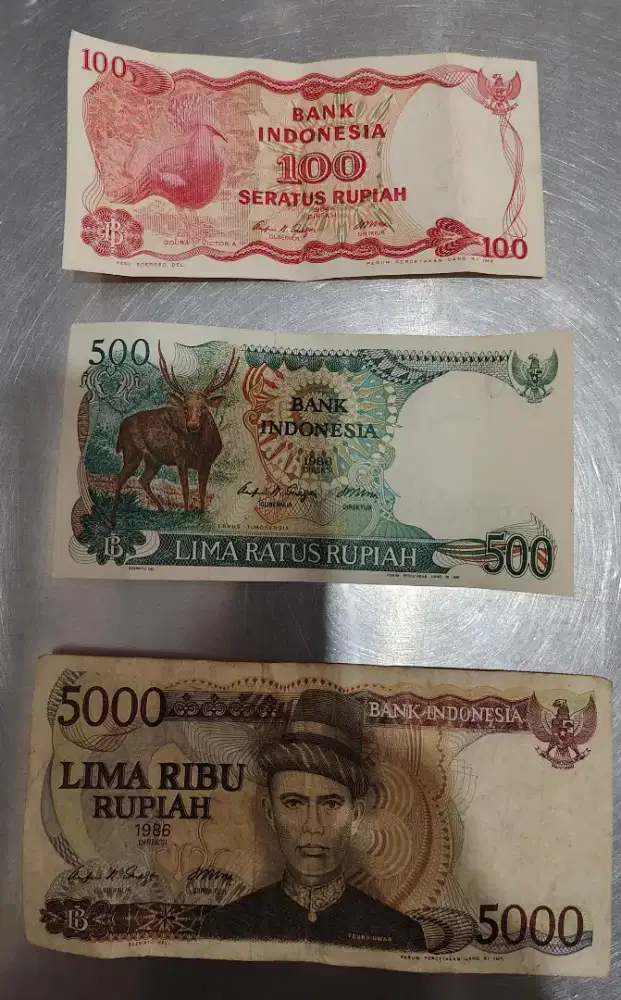 Dijual uang kuno kertas pecahan 100 ,500 ,1000 ,5000 ,10.000 ,20.000