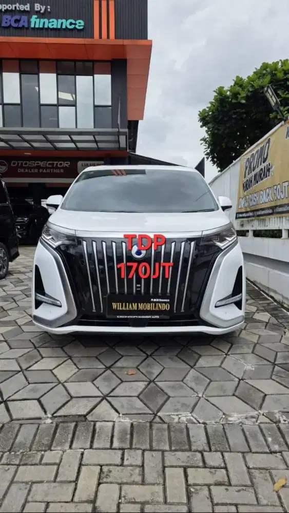 Denza D9 Matic Tahun 2025 Kondisi Mulus Terawat Istimewa Seperti Baru