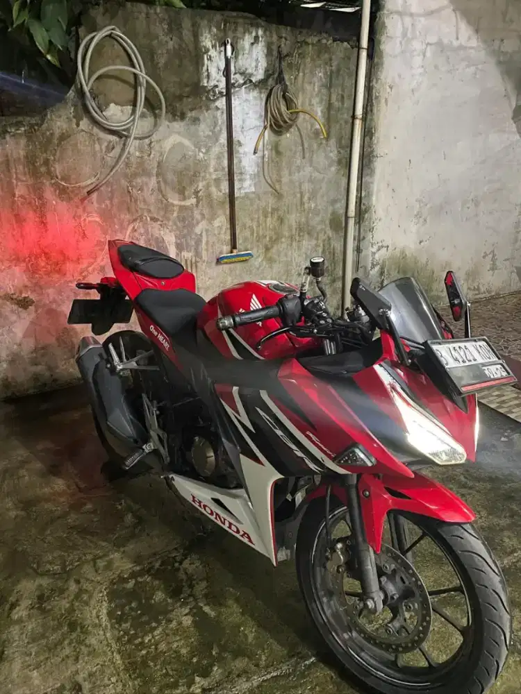 CBR 150R TAHUN 2019 Lengkap