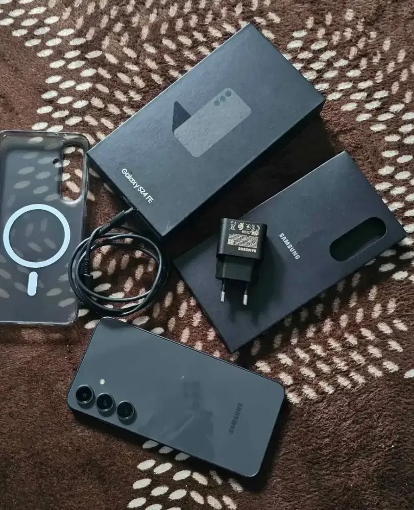 Samsung s24fe 8/256 fullset orian