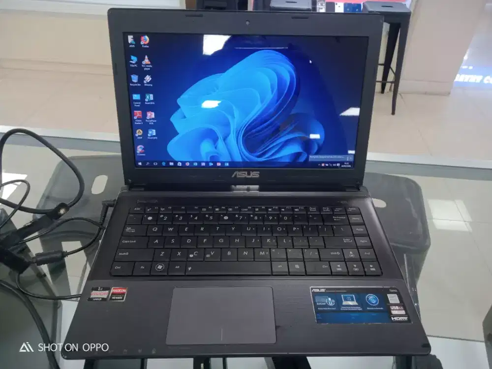 Laptop Asus AMD E450 RAM; HDD 1000GB Murah aja Siap Pakai Baterai