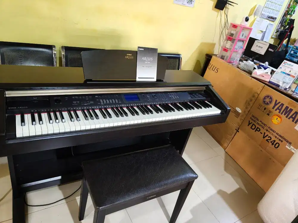 Piano Yamaha Arius Ydp-V240 Bekas Normal