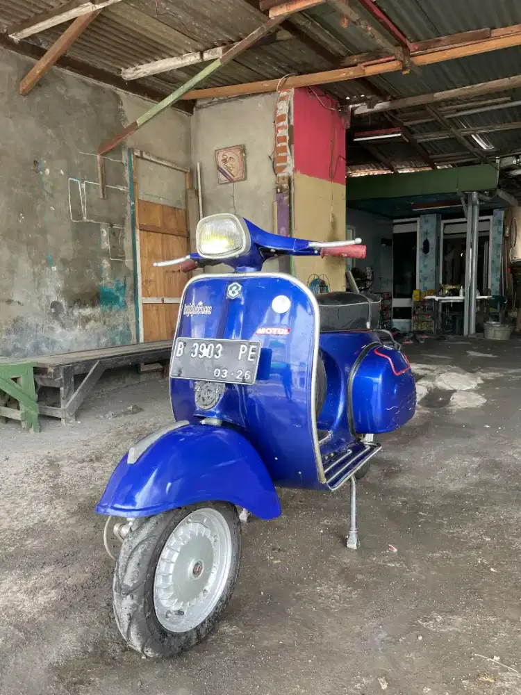 Vespa bajaj deluxe 1975