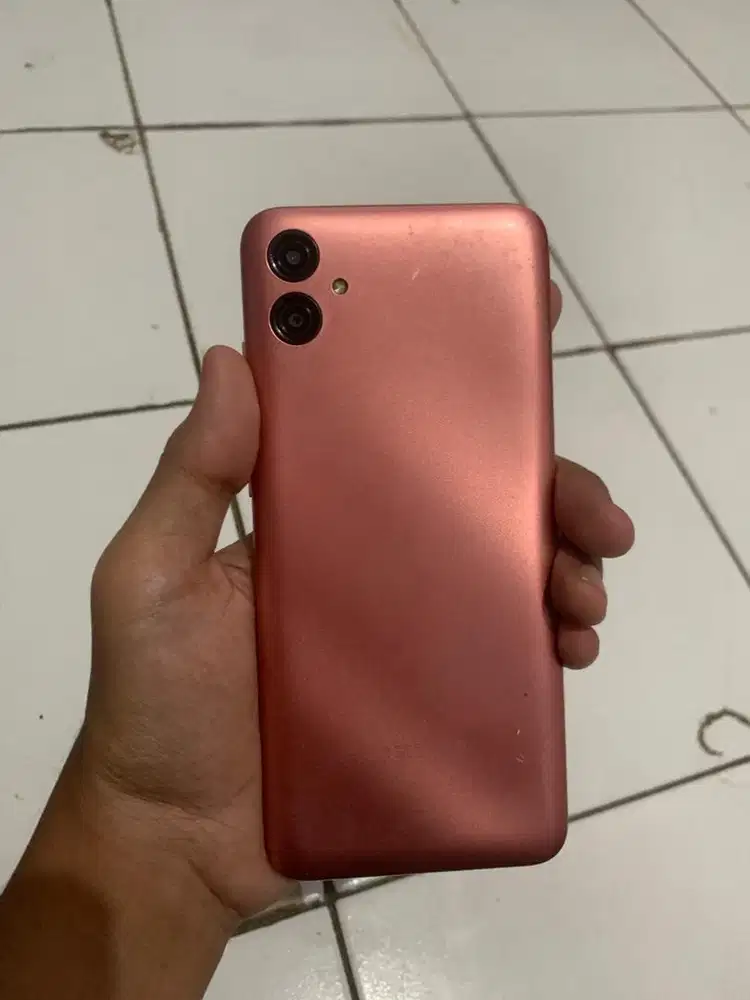 Samsung a04e ram 4/64gb normal