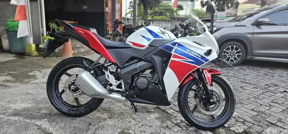 Honda CBR Cbu 150 Thailand 2014 Mulus Antik