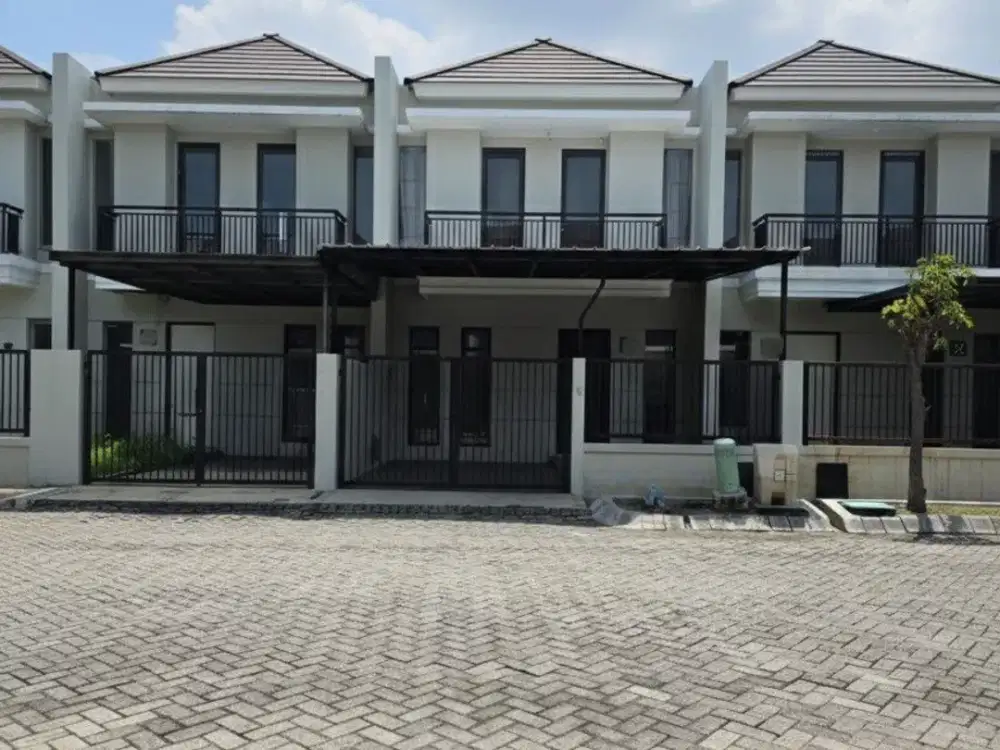Dijual Rumah Pondok Tjandra Sidoarjo Alumunium Kanopi