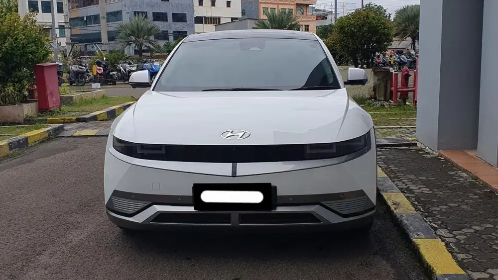 Km23rb hyundai ioniq 5 ev signature standard range 2023 putih