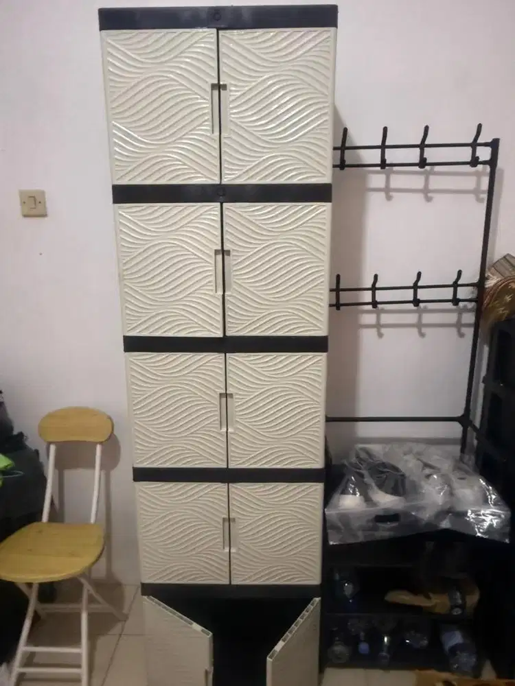 Lemari pakaian 5 susun
