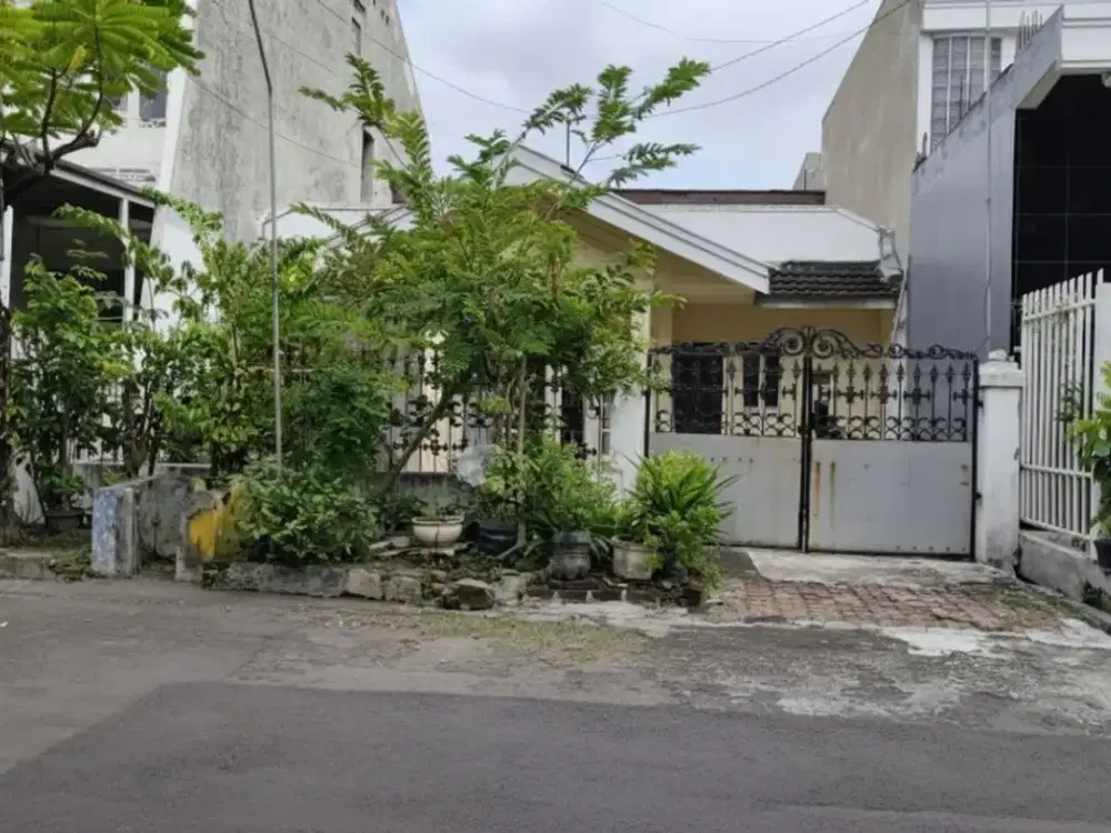 Dijual Rumah Wisma Permai Temgah Row Jalan 3 mobil