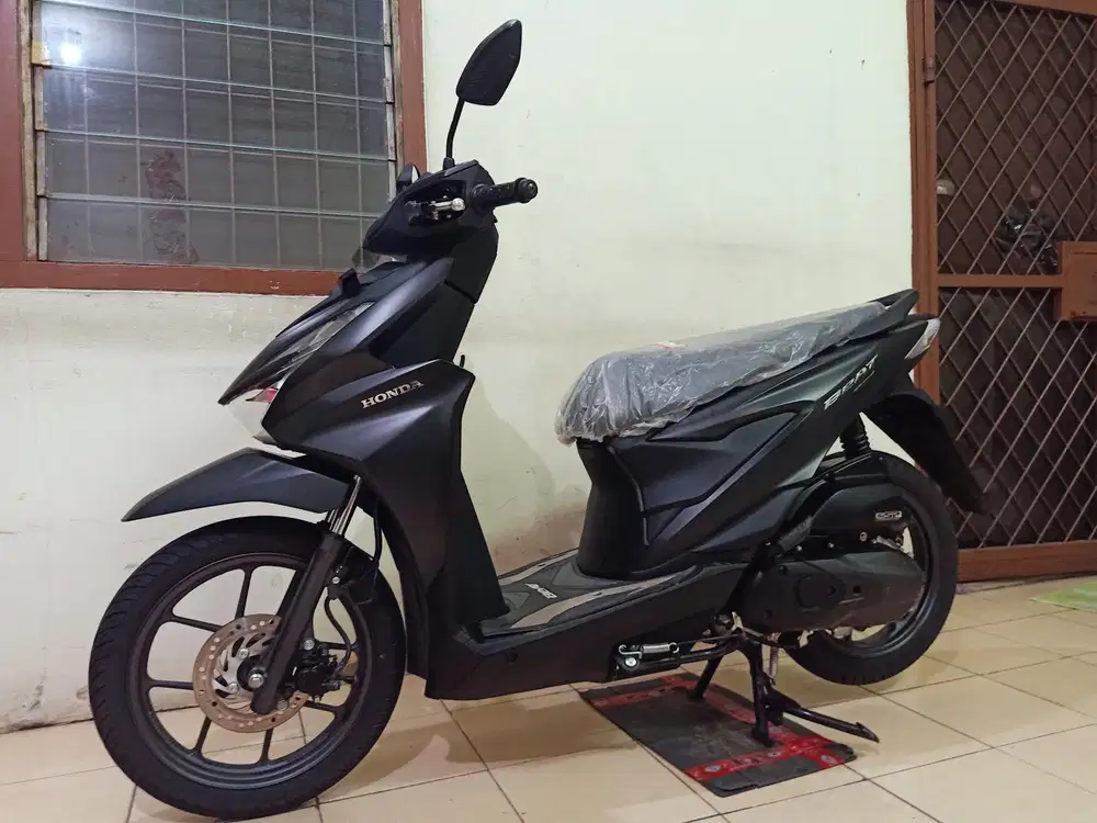Honda BEAT DELUXE SMARTKEY 2025 BL 6 (TYPE TERTINGGI / SPRT BARU)