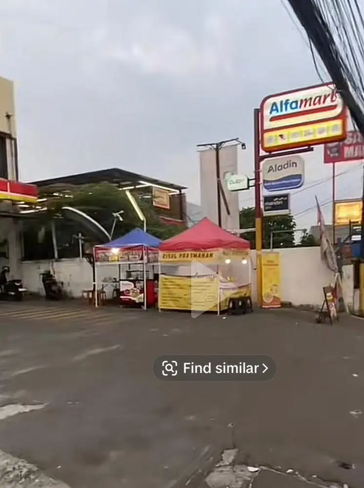 Dicari pegawai untuk menjaga stand