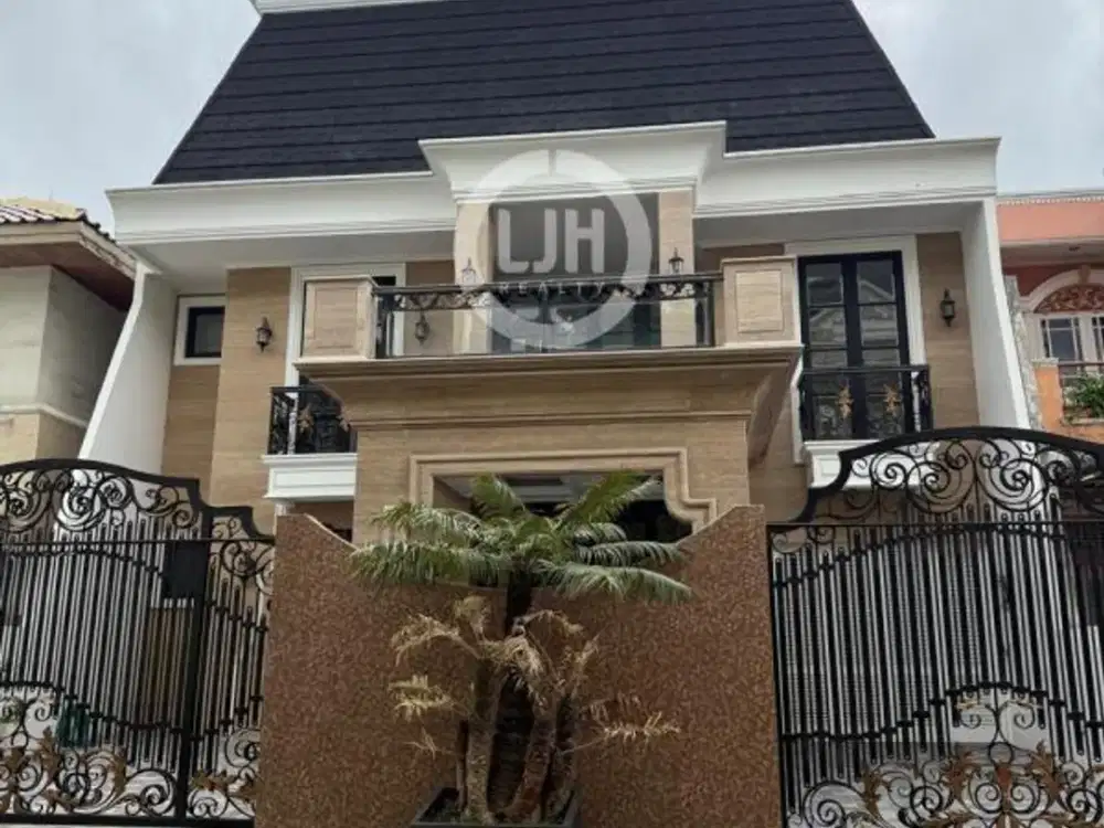Rumah Mewah Luas 312m2 di Villa Gading Indah, Kelapa Gading, Jakarta Utara