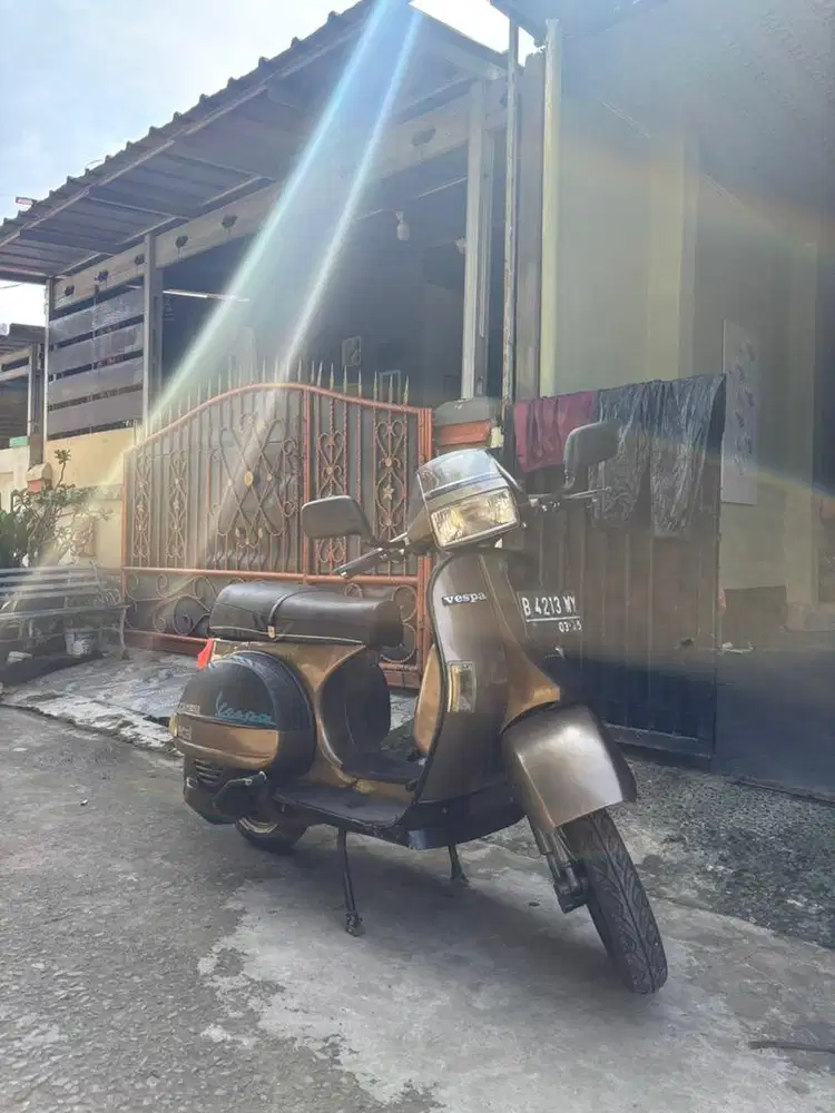 Vespa Excel 1988 Coklat