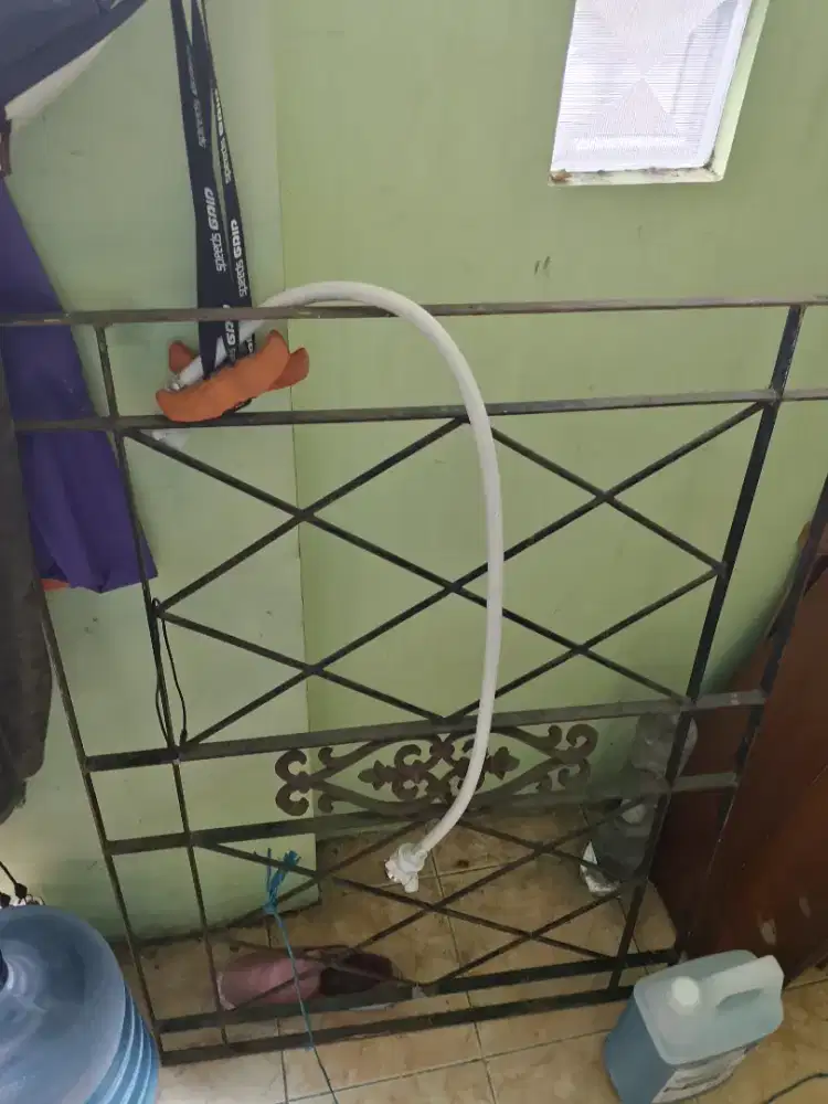 Terali besi jendela ukir