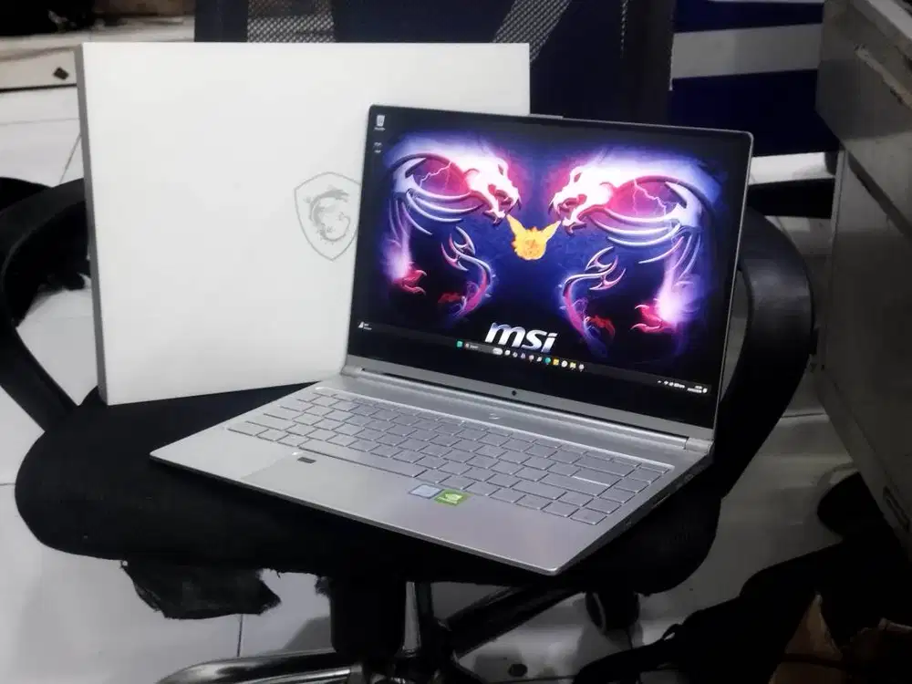 Msi prestige 14 ps42 i5 ram16gb nvidia mx150 fullset