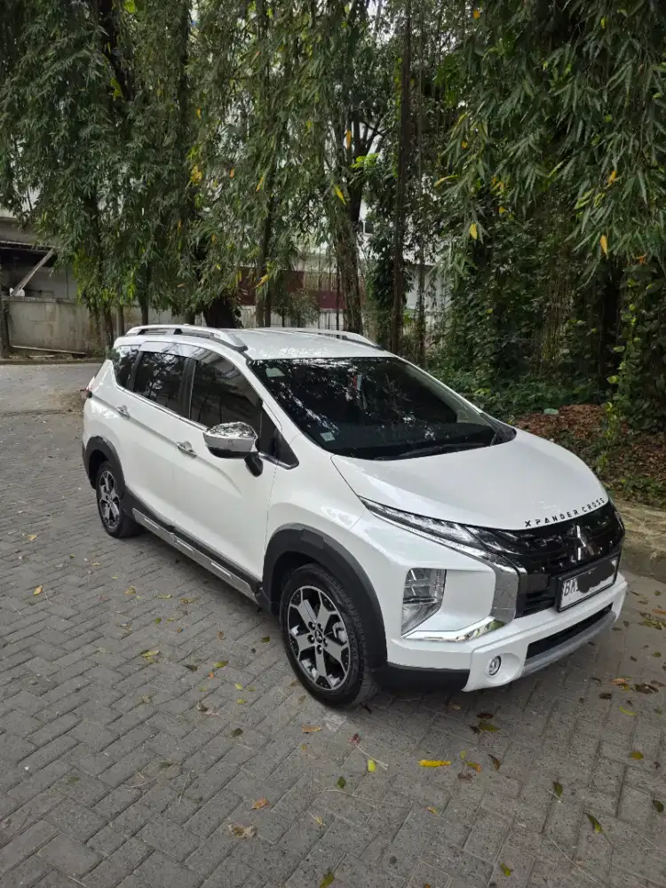 Xpander cross 1.5l plus 2021 / 2022 A/T Putih