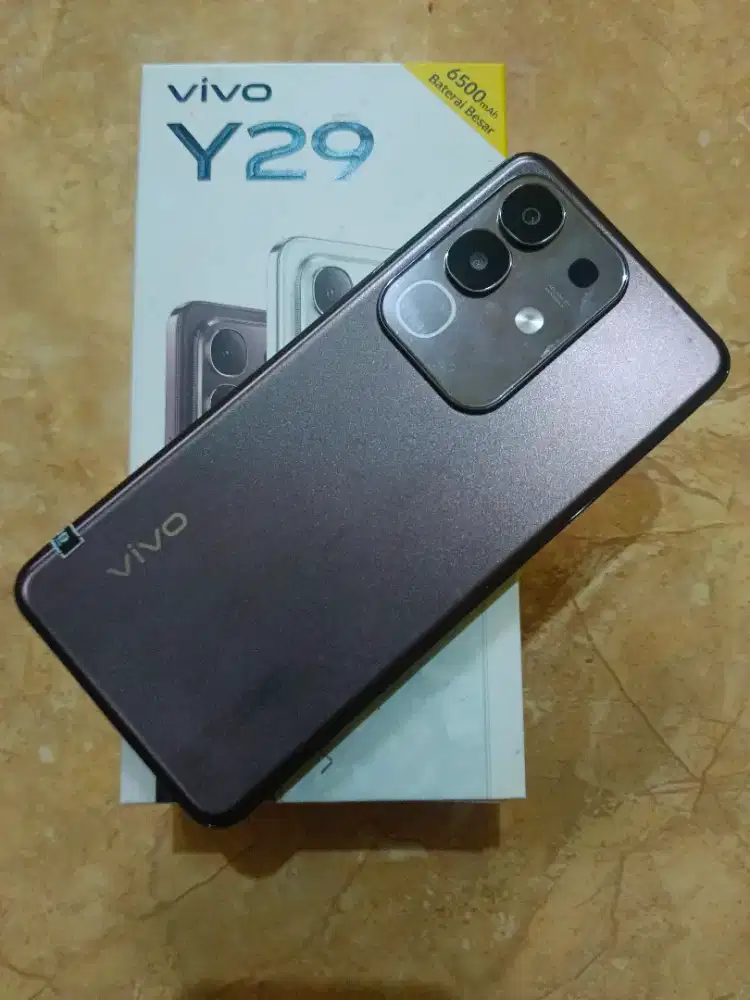 Jual Vivo Y29 ram6/128 kondisi msh normal  
Garnsi sampai 16/05/2026