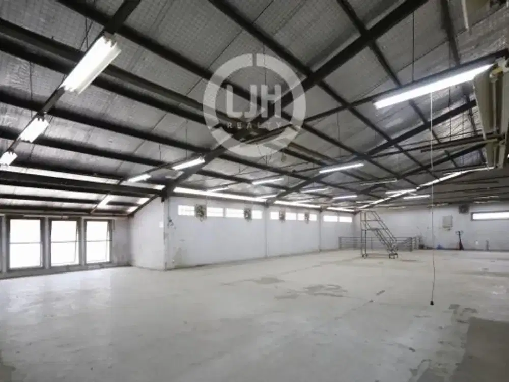 Gudang Jual 3 Lantai di Agung Karya Tanjung Priok, Jakarta Utara