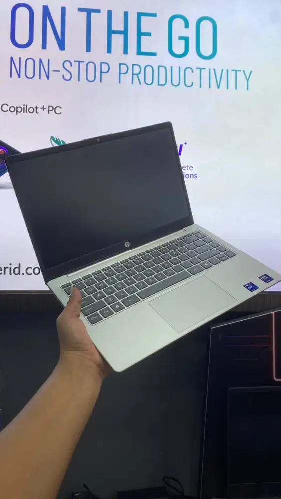 HP 14 EP1225TU Intel Core Ultra 7 155H 16GB SSD 512GB 14′′ W11+OH2024+