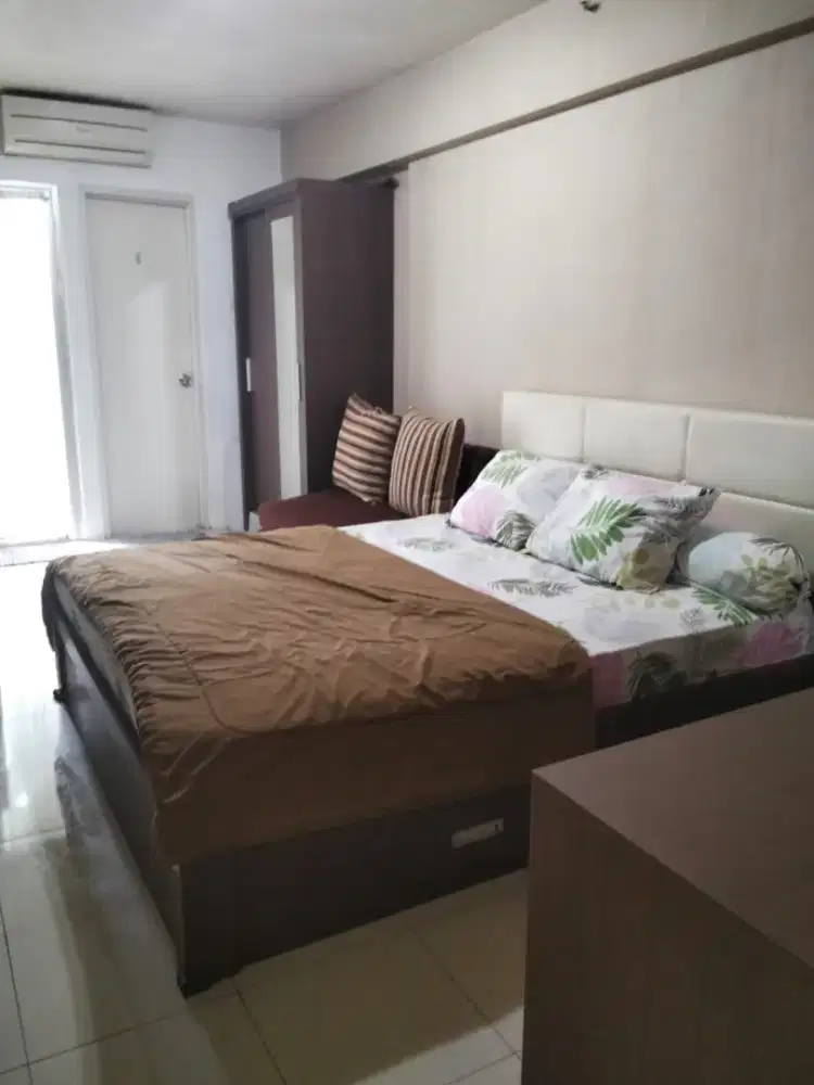 Disewakan apartemen kalibata city Tower Mawar studio furnish