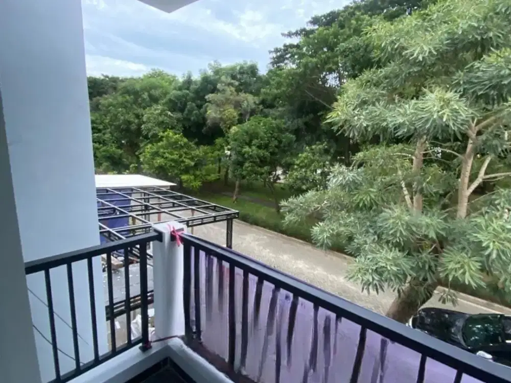 Rumah 2 Lantai Luas 128 m2 dalam Cluster Valeria, JGC Cakung - Jakarta Timur