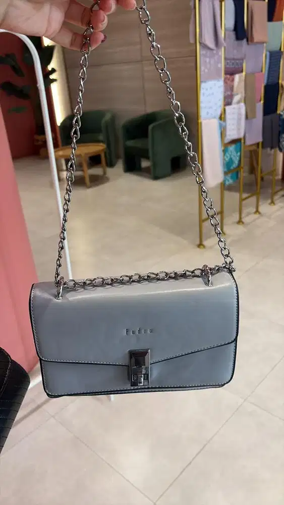 Tas selempang pedro