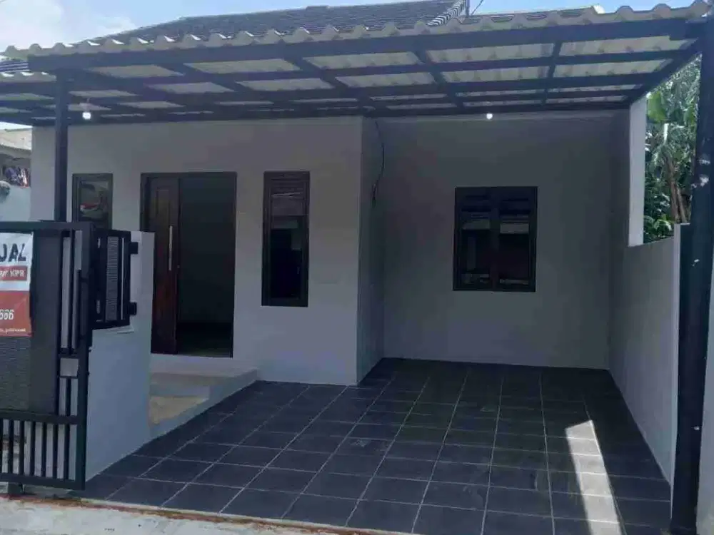 Rumah Brand New Lantai Granit Dekat Stasiun Cisauk Tangerang