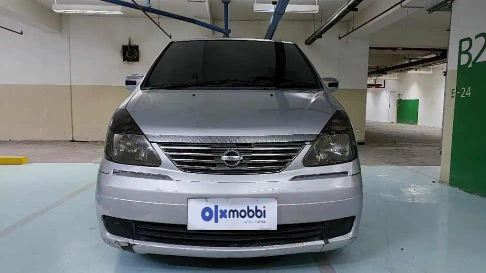 TERMURAH TDP 4,JT Nissan Serena 2.0 Highway Star Bensin-AT Abu 2005