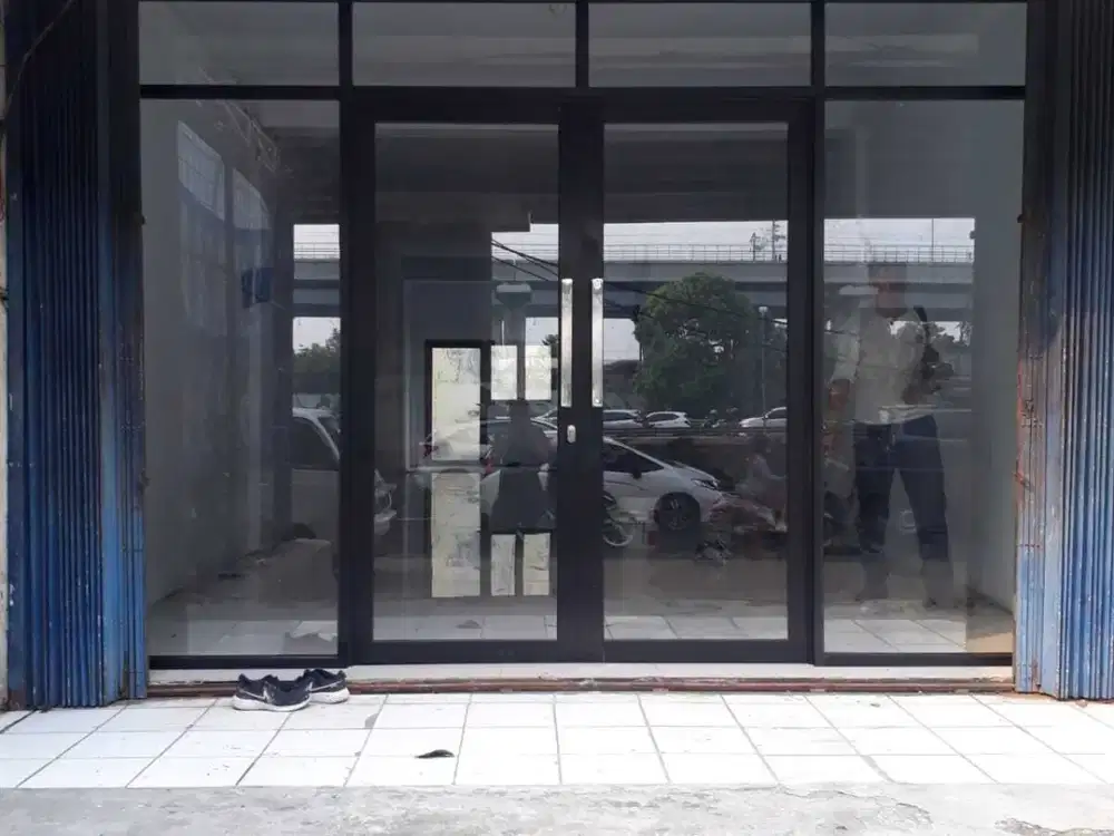 Disewakan Cepat Ruko Strategis di Pinggir Jalan Kalimalang Bekasi