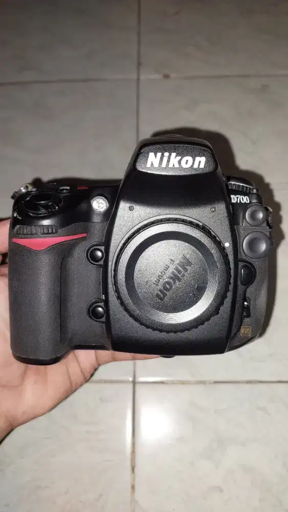 Nikon D700+Lensa 14-24mm