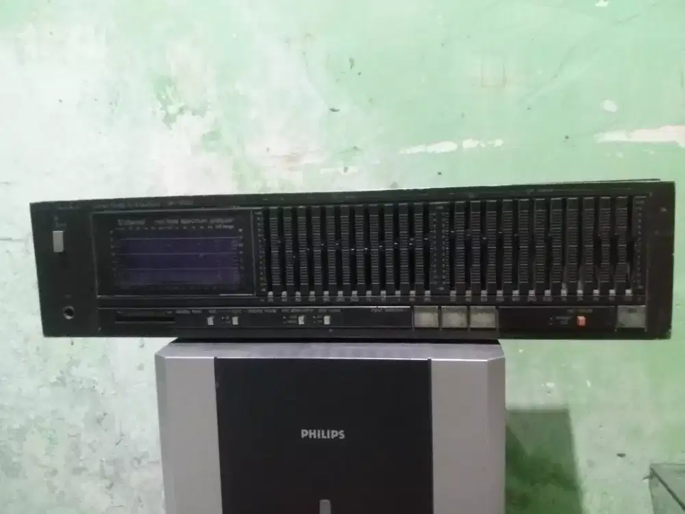 Equalizer Teknik 24 channel stereo
