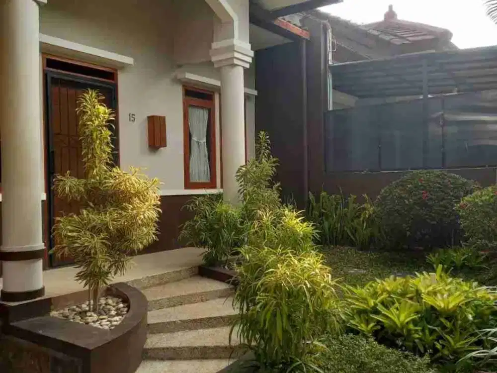 rumah terawat siap huni pondok hijau Gegerkalong Setiabudi Bandung