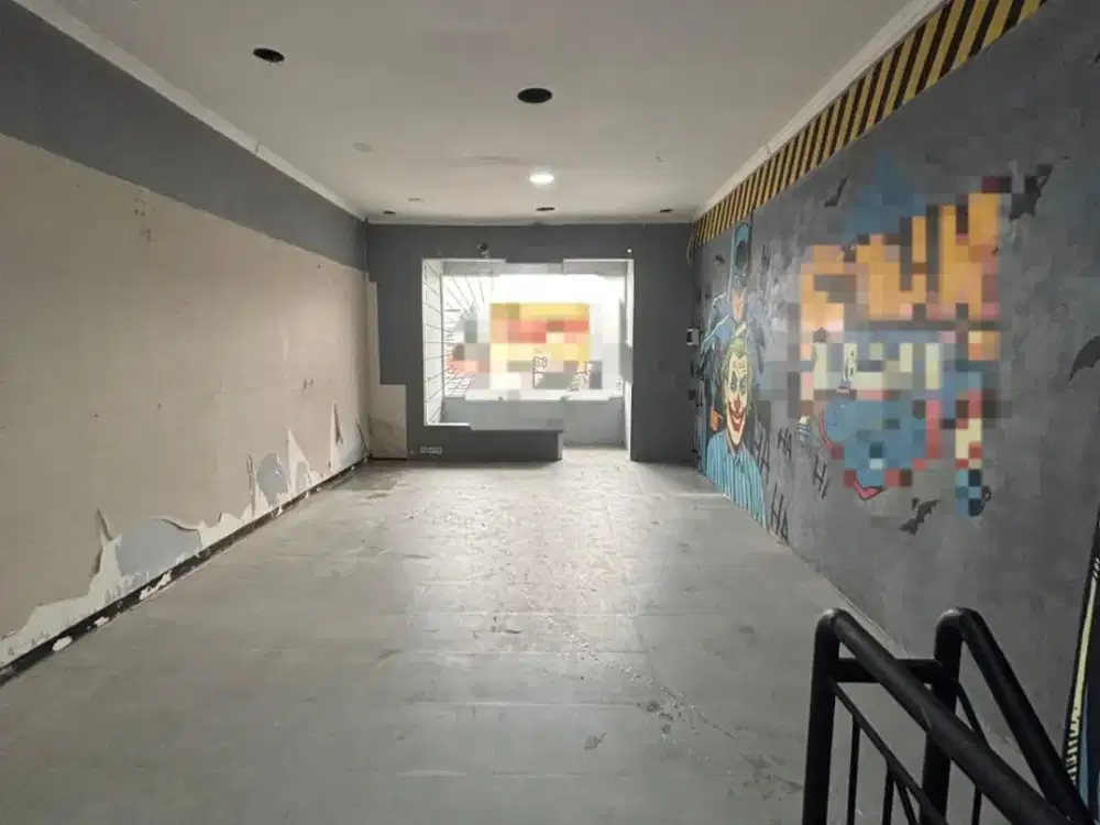 Disewakan Tempat Usaha Pinggir Jalan | 2 Lantai | Lokasi Strategis