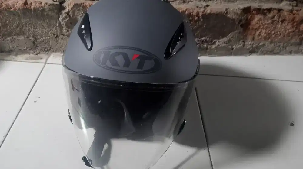 jual helm kyt half face
