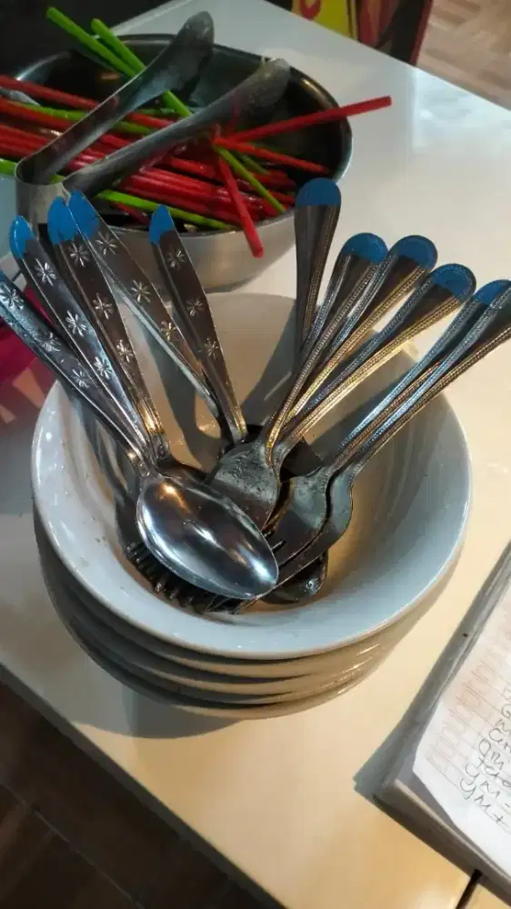 Di butuhkan karyawan/karyawati kantin daerah pluit