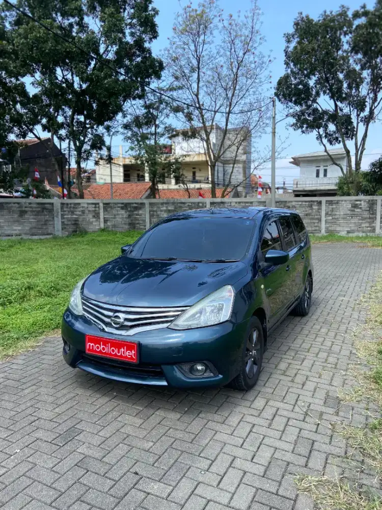 GRAND LIVINA 2013 MATIC 95RB