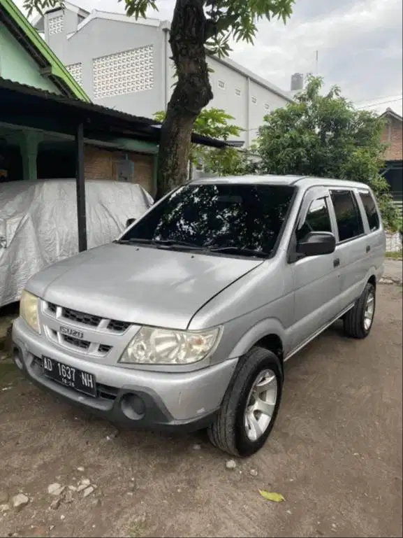 ISUZU PANTHER LM 2006