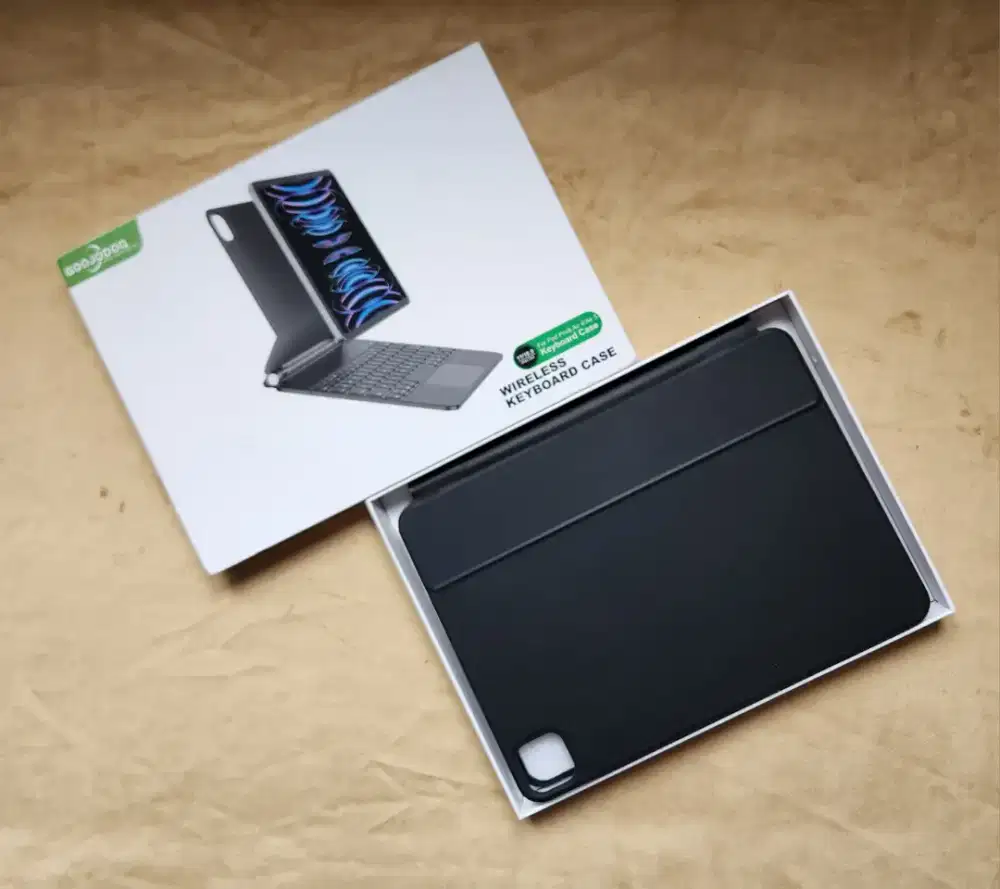 Keyboard iPad Pro / Air  11 inch Baru beberapa kali pakai