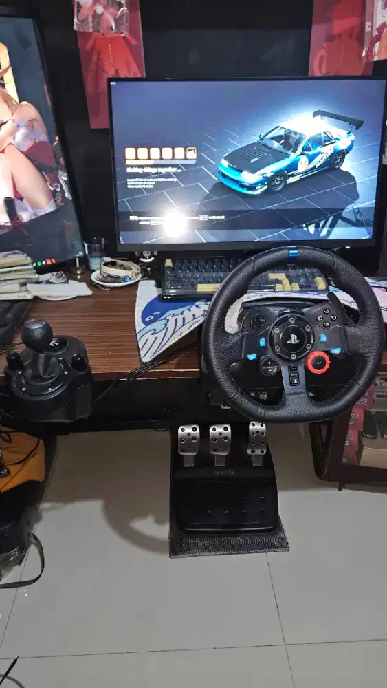 Logitech G29 Racing Steering Wheel + Shifter