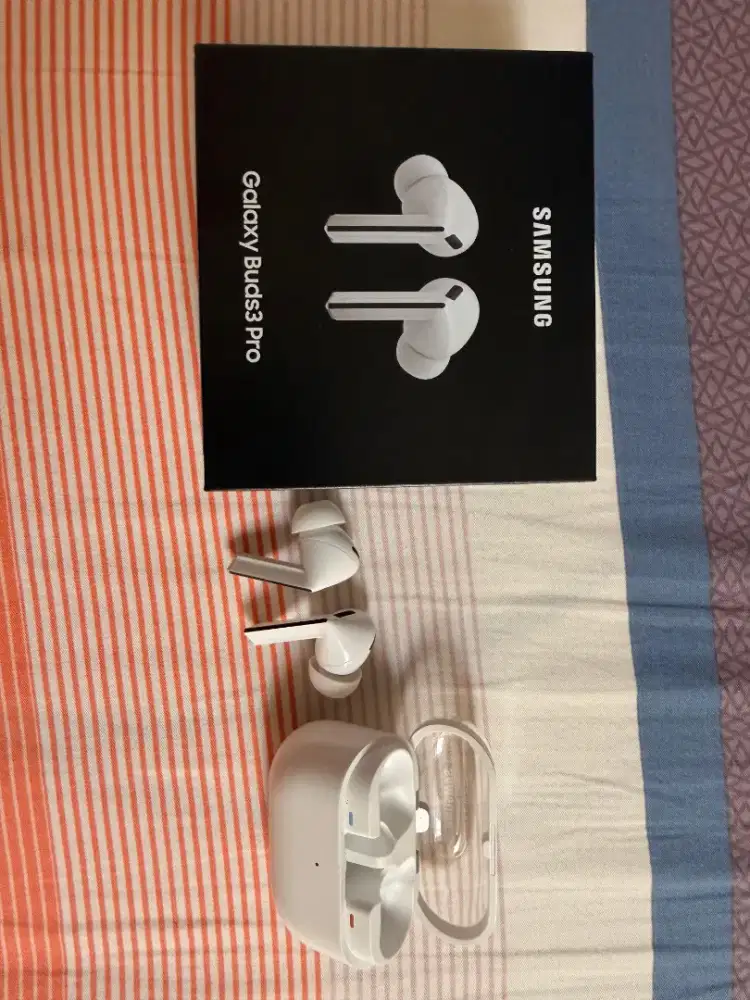 Samsung galaxy buds3 pro (white)