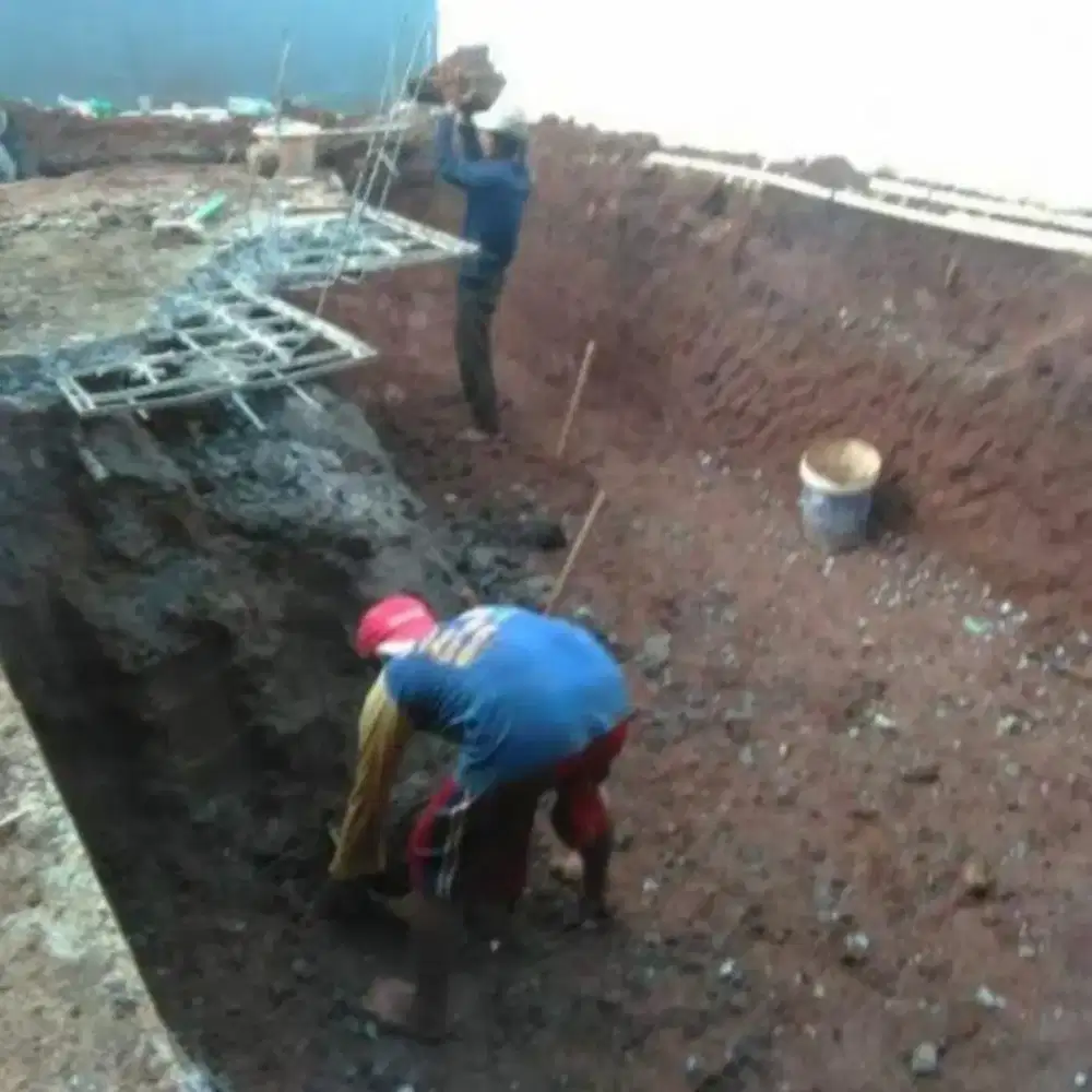 Gali pondasi / lubang cakar ayam