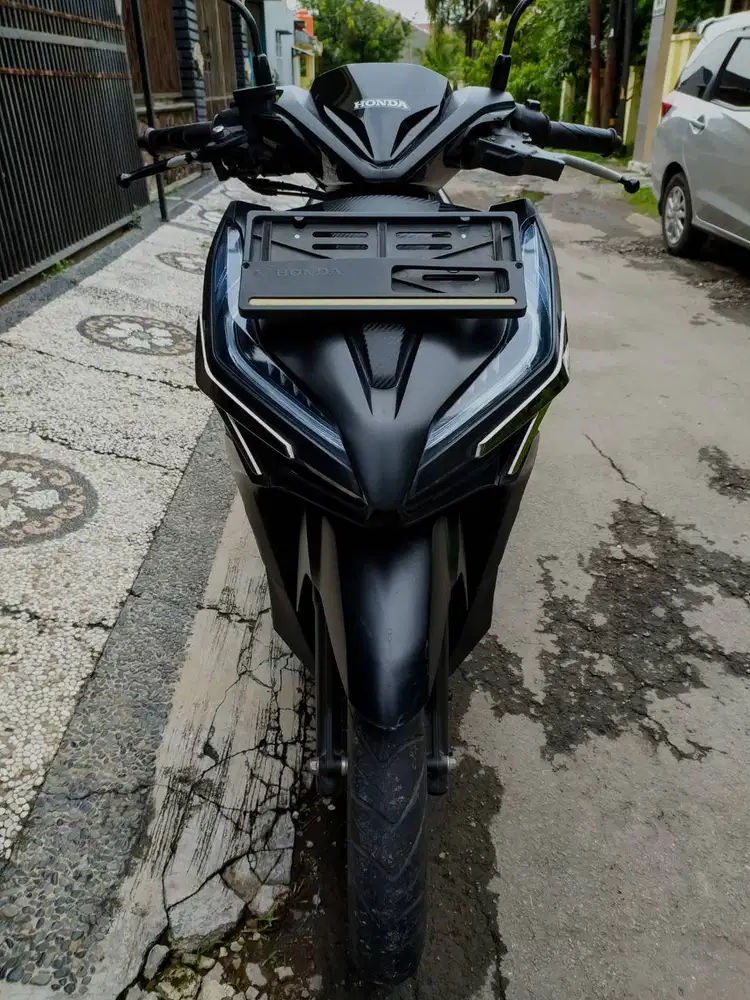 Jual Vario 150 Keyless LED New Exclusive Matte Black tahun 2021 akhir