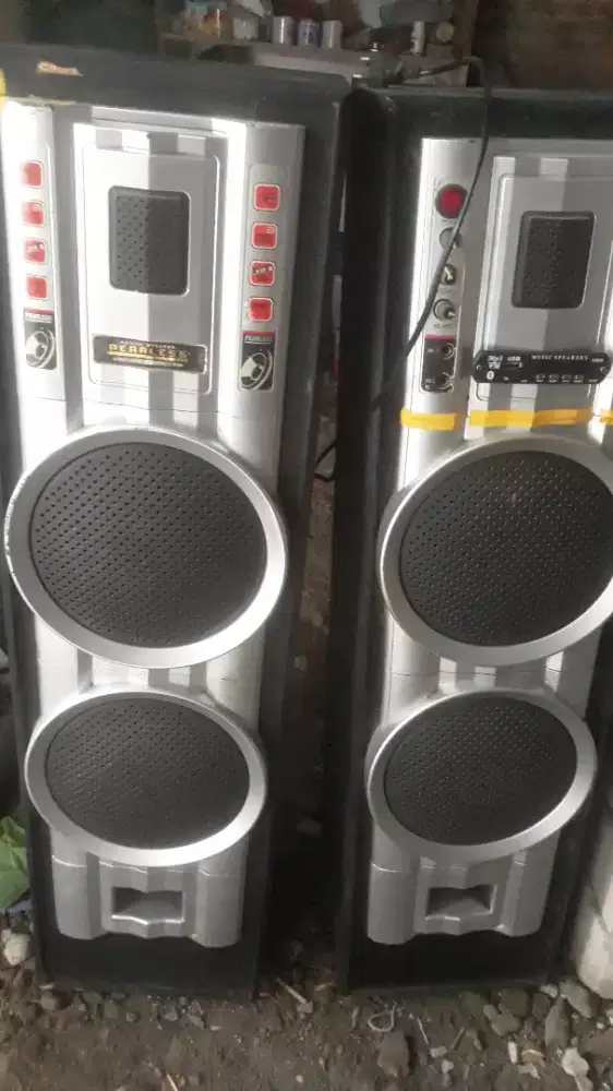 Speaker aktif,second,jual apa adanya,bluetooth,masih hidup,suara keras