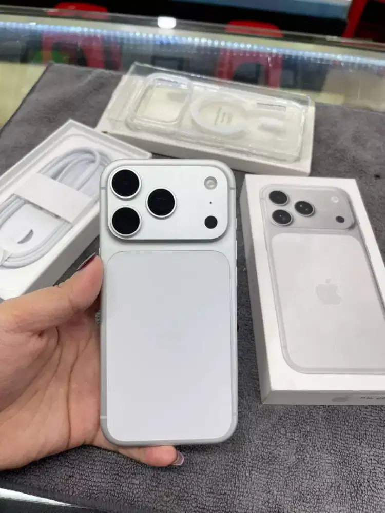 iPhone 17pro like new 256gb