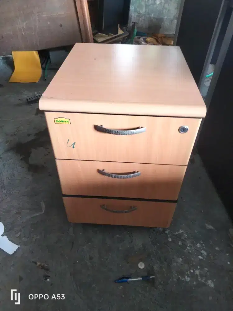 Nakas laci arsip penyimpanan