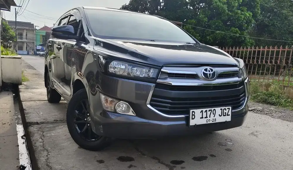 Dijual innova reborn bensin AT 2019