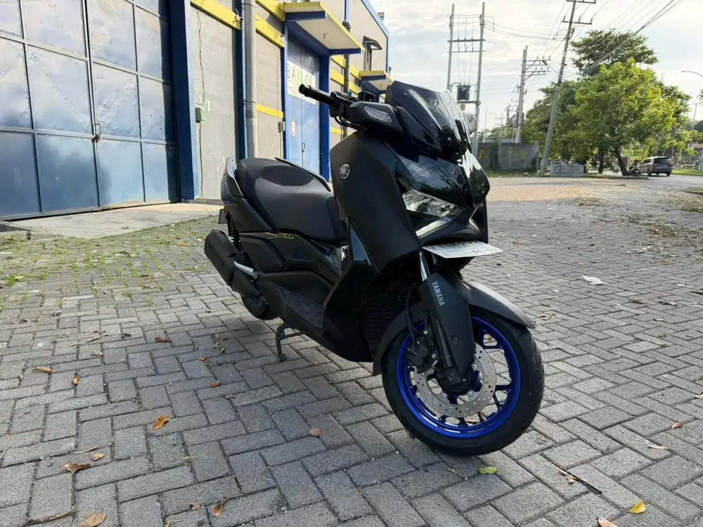 YAMAHA XMAX 2024