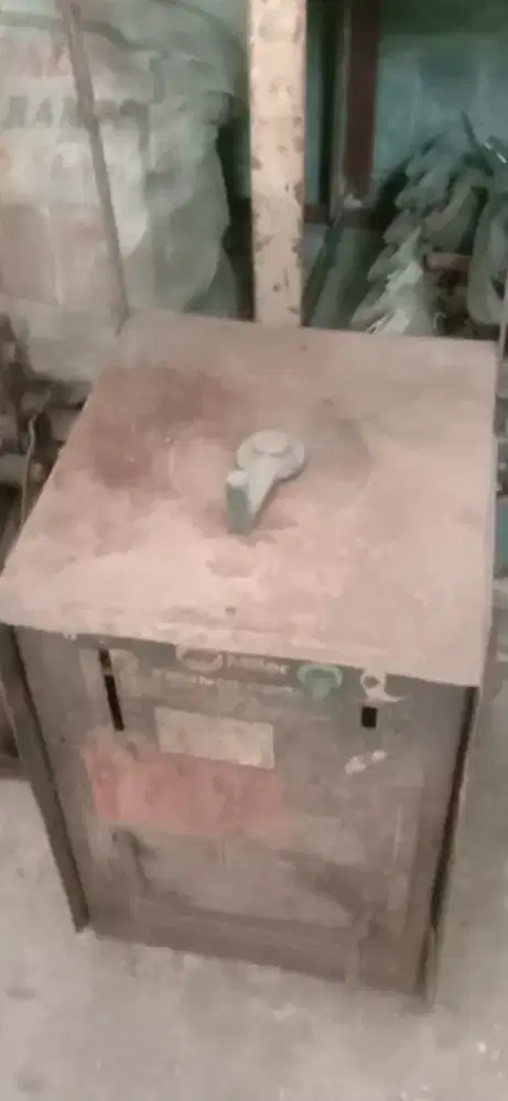 Mesin las miller thunderbolt 225