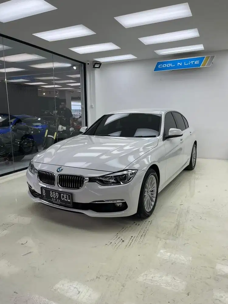 BMW 320i F30 B48 LCI th 2018