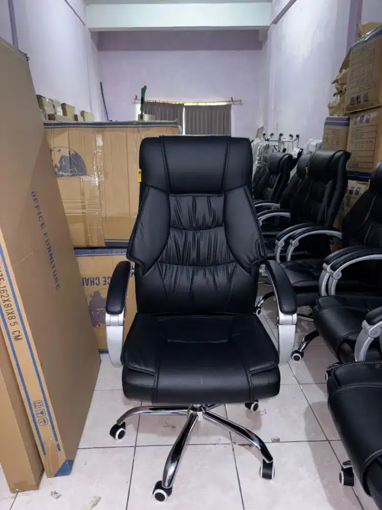 Kursi Direktur Lovu Net